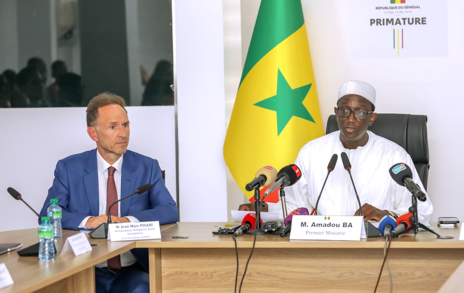 Restrictions et violations des libertés au Sénégal: le Premier ministre Amadou Ba défend Macky et son régime devant les Partenaires techniques et financiers…