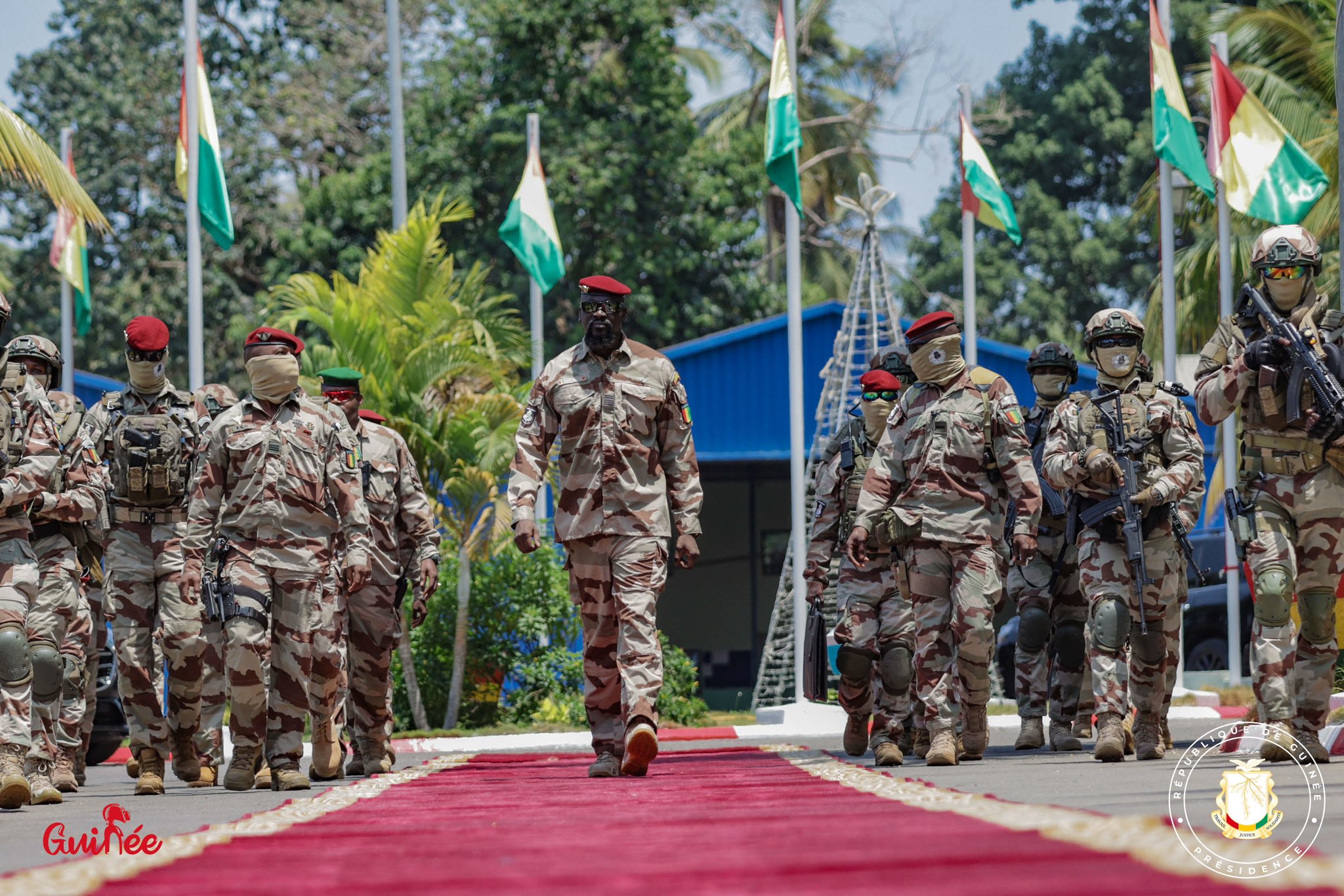 Guinée : dissolution du régiment chargé de la sécurité du Colonel Mamady Doumbouya…