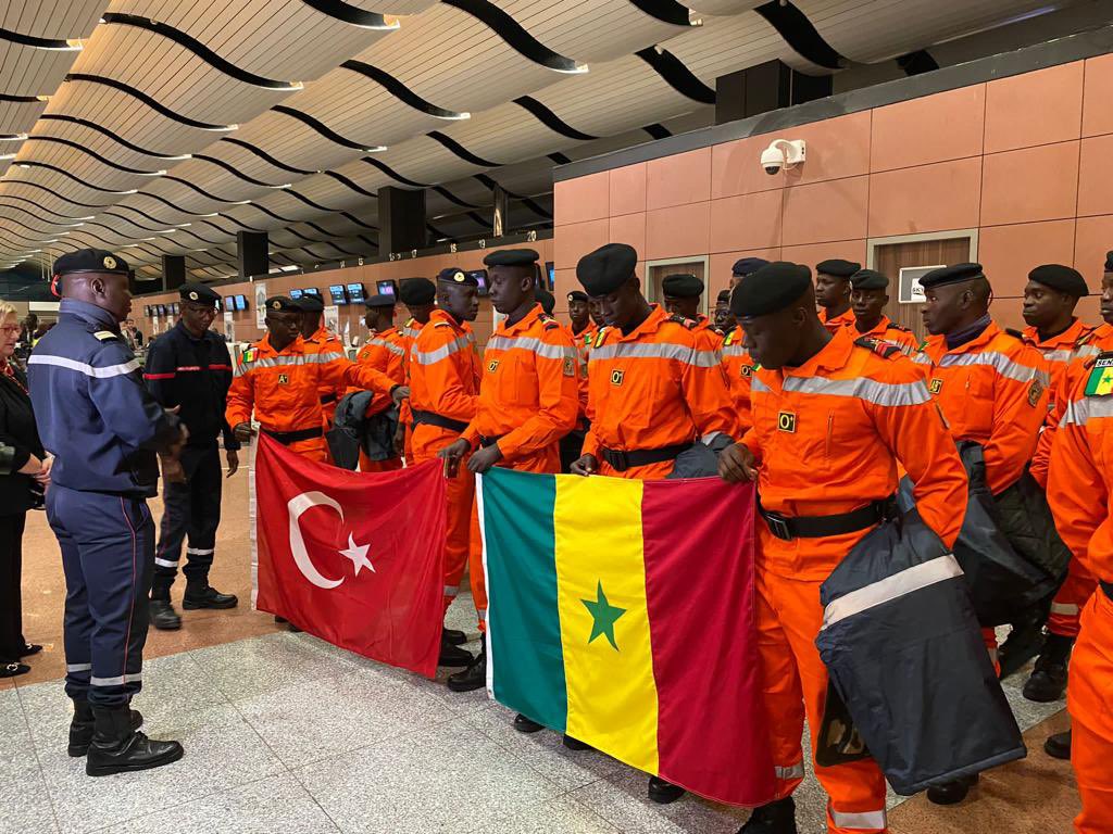 Décoration : Les 30 pompiers sénégalais qui sont intervenus lors du séisme en Turquie honorés par Erdogan