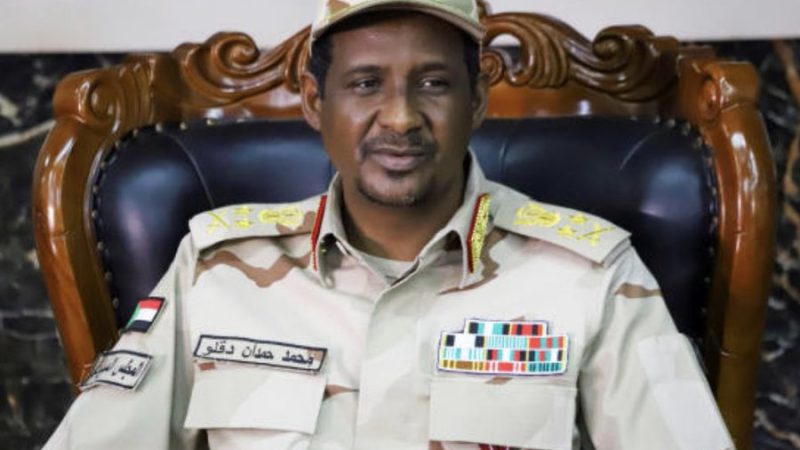 Affrontement armé entre deux forces militaires et paramilitaires au Soudan: Ce que l’ancien capitaine Touré ne comprend pas…