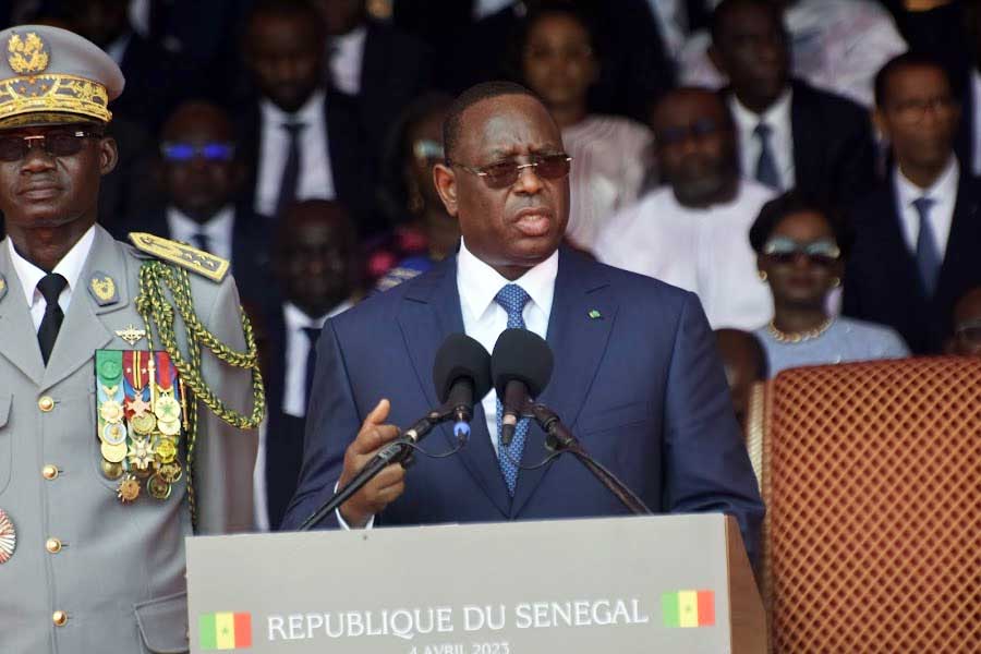 Macky Sall a consulté un juriste français pour s’assurer de la légalité de sa 3e candidature (Le Figaro)