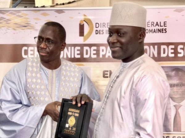 Sénégal: le nouveau DG des impôts, Abdoulaye DIAGNE, prend fonction et ensence son  prédécesseur…