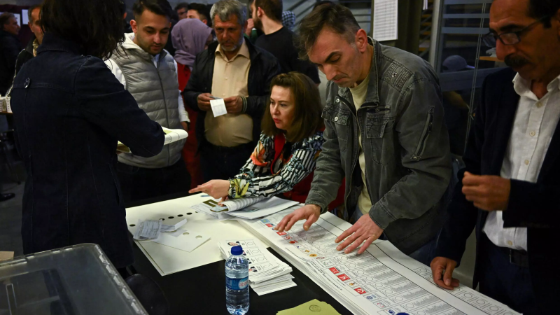 Turquie: 60,7 millions d’électeurs appelés à voter pour la présidentielle et les législatives