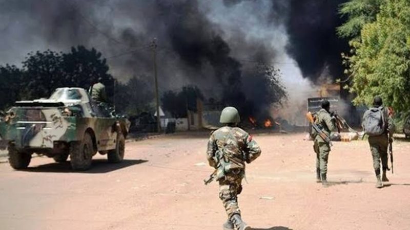 Nigeria: quatre morts dans une attaque contre un convoi américain, aucune victime américaine