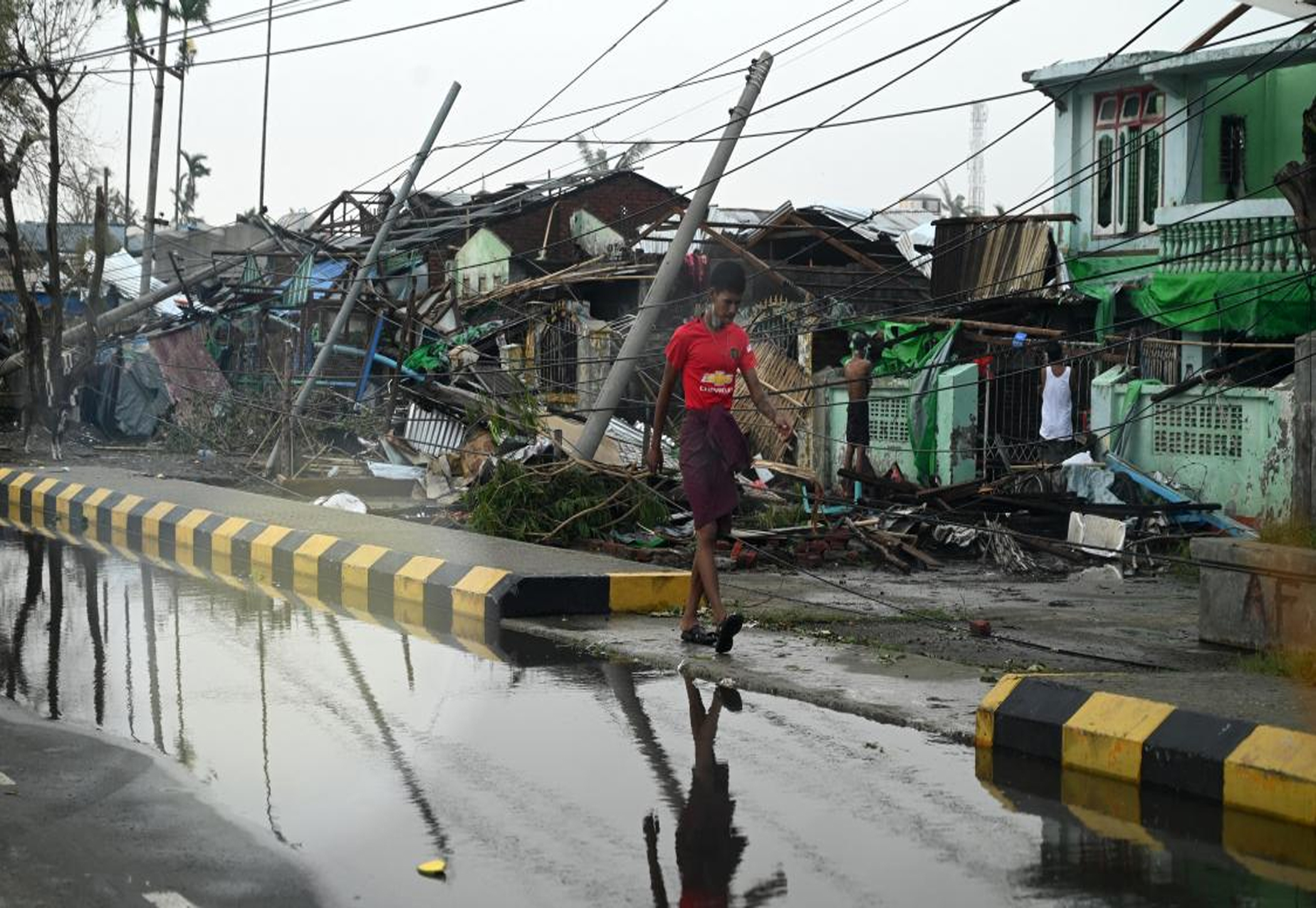 Birmanie: le bilan grimpe à 145 morts après le passage du cyclone Mocha…