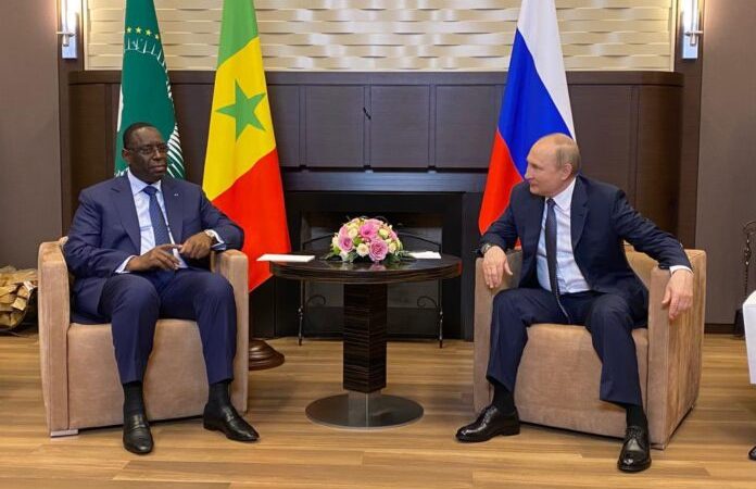 Au moment où le Soudan brûle…une délégation de Chefs d’État africains entament une médiation entre Moscou et Kiev…