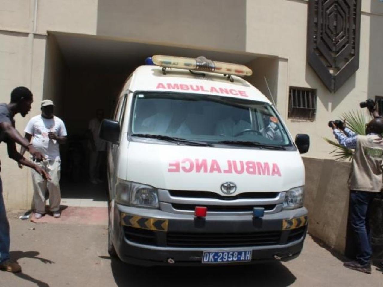 Ziguinchor-Face « aux résistants et manifestants »: « Des policiers prennent une ambulance pour accéder chez Sonko… »