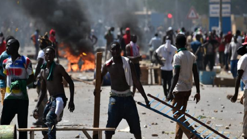 Grand Yoff : Un jeune manifestant tué…