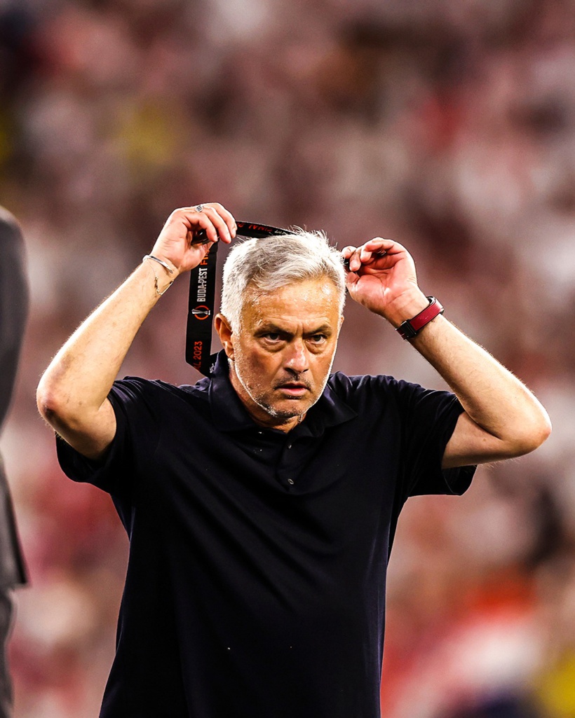 José Mourinho sur son avenir: «Je veux rester mais mes joueurs méritent plus et moi aussi…»