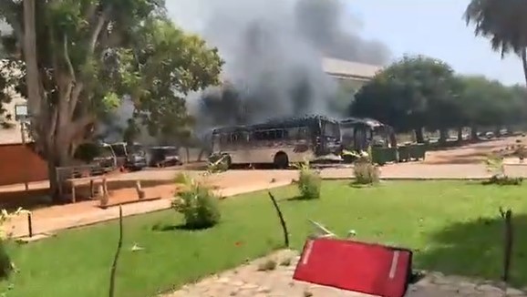 UCAD : Plusieurs bus incendiés