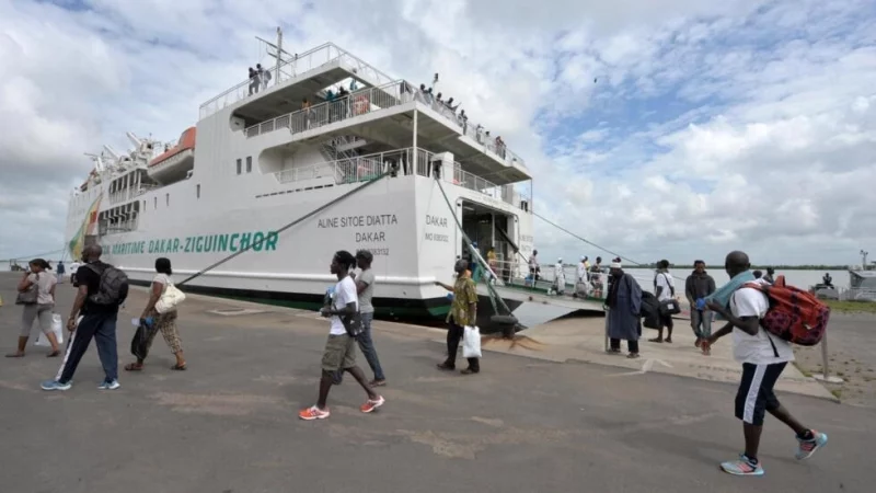 Sénégal: à l’approche de la Tabaski, des restrictions sur les liaisons Dakar-Ziguinchor inquiètent…