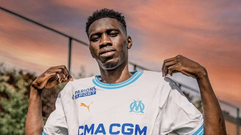 Mercato – Le conseil de Mady Touré à l’OM pour Ismaïla Sarr : « il faut le pouponner comme un bébé »