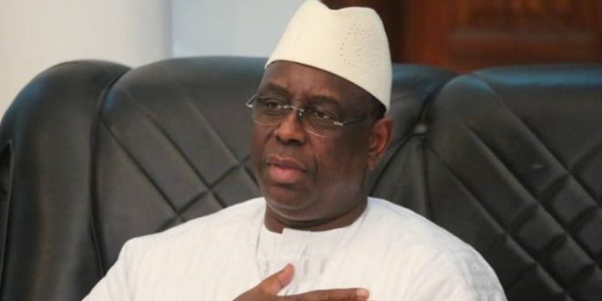 17 morts lors du Chavirement d’une pirogue au large de Ouakam: Macky Sall sous le choc du drame…