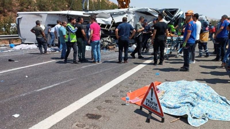 Algérie: 34 personnes tuées dans un accident de la route (secours)