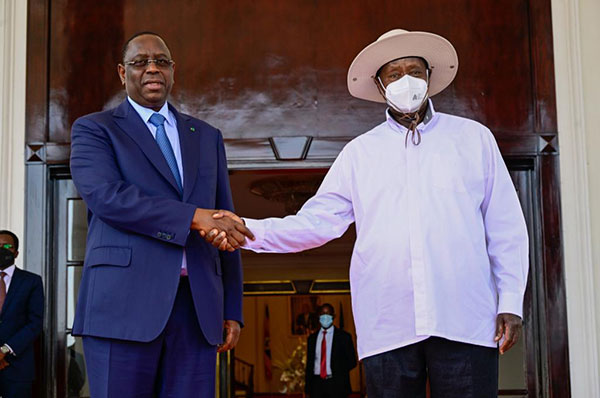 Relations Sénégal-Ouganda : Macky et la diplomatie des hydrocarbures