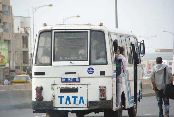 Bus TATA : Les propriétaires menacent de porter plainte contre les chauffeurs…