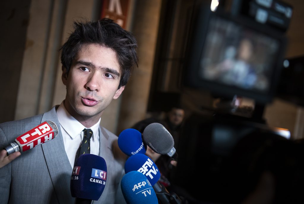 La plainte du gouvernement français contre l’avocat Juan Branco est classée sans suite