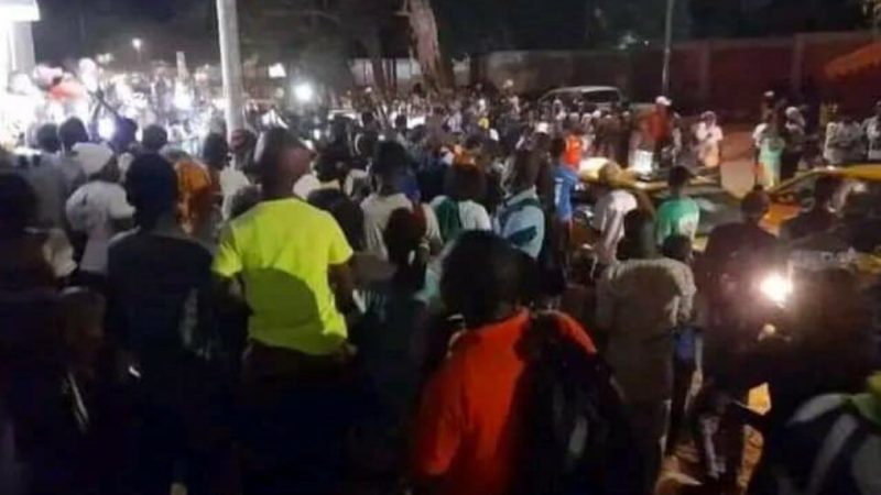 Marche nocturne des Ziguinchorois pour la libération de leur maire Ousmane Sonko…