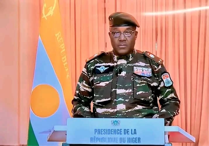 «Toute tentative de violation de l’espace aérien Nigérien entraînera une riposte énergique et instantanée », menace la junte militaire