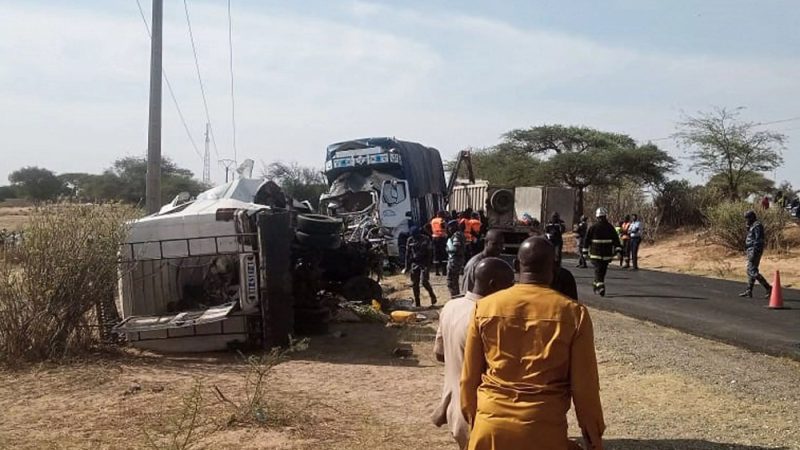 Mékhé-Pire: trois (3) morts et 12 blessés dans une collision entre un camion et un minicar