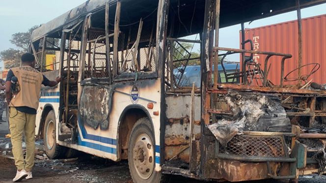 Deux morts dans l’attaque du bus Tata : L’autopsie prévue aujourd’hui