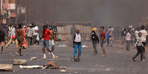 Vélingara-Manifestations violentes à Diaobé : 1 mort, plusieurs blessés et de nombreux magasins incendiés