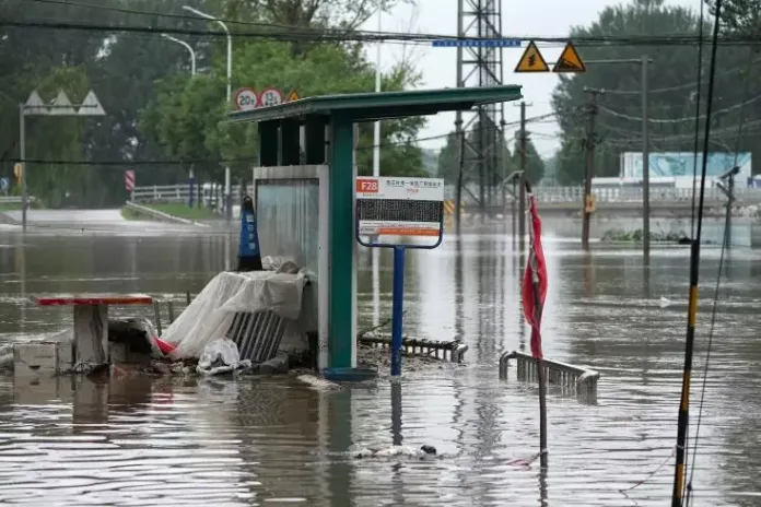 Le déluge à Pékin et sa région fait au moins 20 morts et 19 disparus