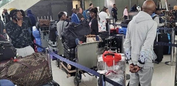 Vol annulé sans avertissement : Des passagers d’Air Sénégal bloqués à New York dans tous leurs états