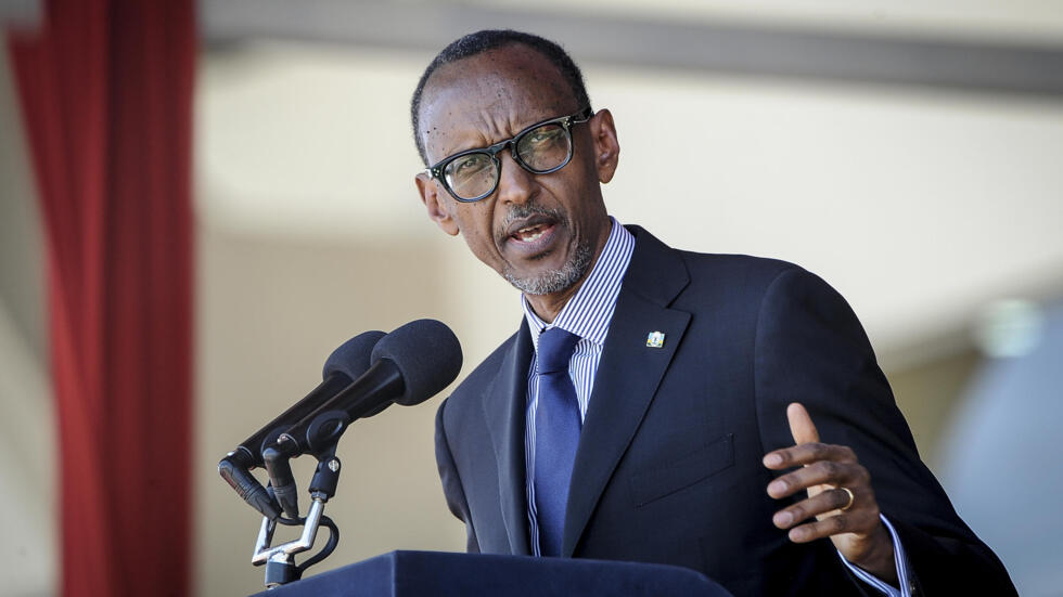 Rwanda: le président Paul Kagame officialise sa candidature pour un quatrième mandat