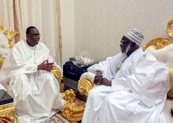 Chef de l’Etat à Touba: Les adieux de Macky à Sérigne Mountakha…