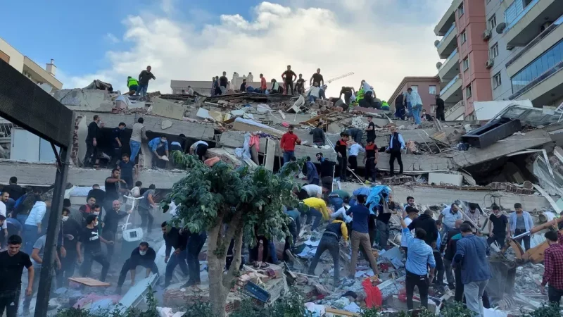 Séisme au Maroc: à Marrakech, solidarité et dévouement au cœur des services d’urgence