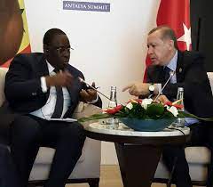 Attentat à Ankara: Macky Sall condamne un acte ignoble et sympathise…