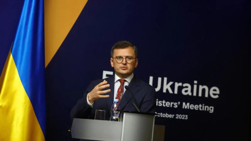 L’Ukraine «ne cédera pas» face à la Russie, affirme Dmytro Kuleba à l’Otan