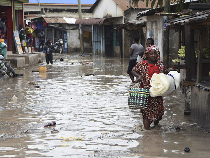 Tanzanie: 47 morts dans des glissements de terrain, recherches en cours