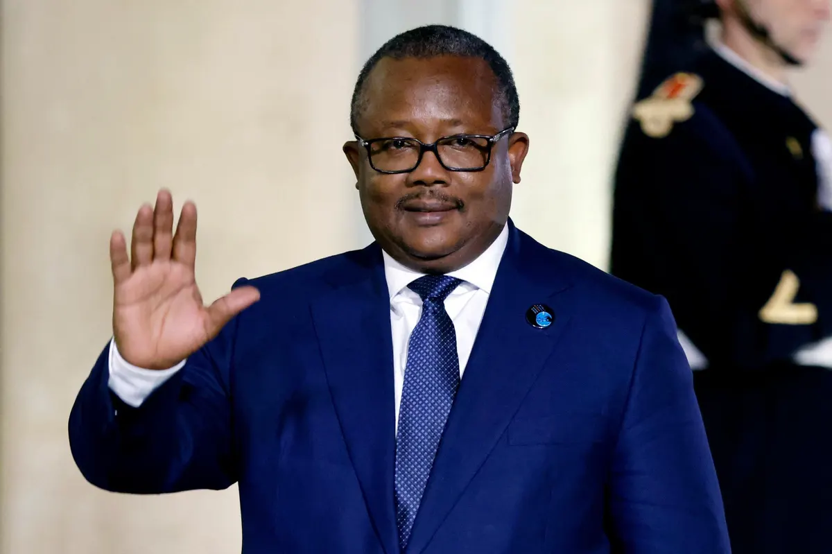 Le Président Embalo dément sa destitution : « Tout va bien à Bissau »