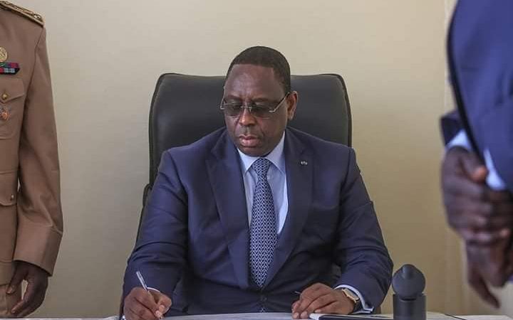 Programme Xeyu ndaw ni : Macky Sall renouvelle les contrats pour 3 ans