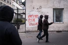 Loi « immigration » : blocages de lycées et manifestation de jeunes à Paris…