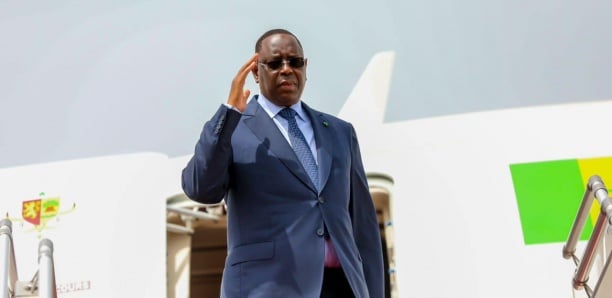 Le président Macky Sall a quitté Dakar pour Abuja