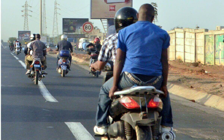 Le préfet de Dakar interdit temporairement la circulation de motos ce lundi