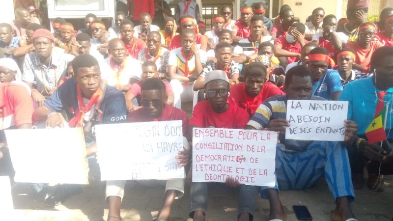 Ziguinchor : Forte mobilisation du Collectif des Enseignants-chercheurs pour le départ de Macky