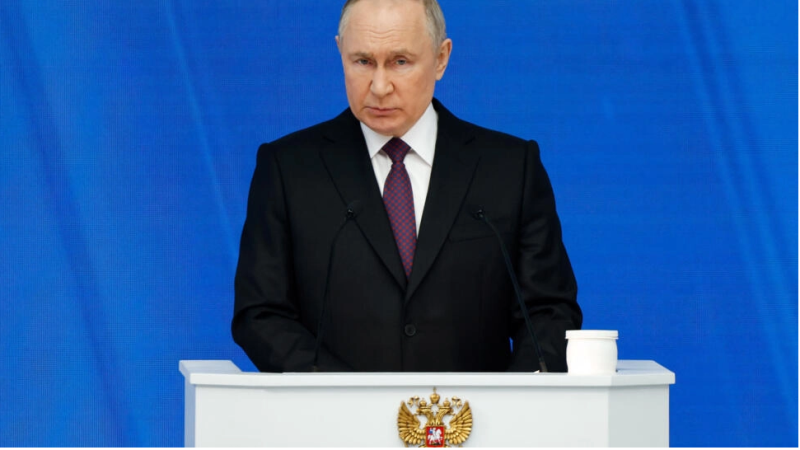 Vladimir Poutine met en garde les Occidentaux contre une «menace réelle» de guerre nucléaire