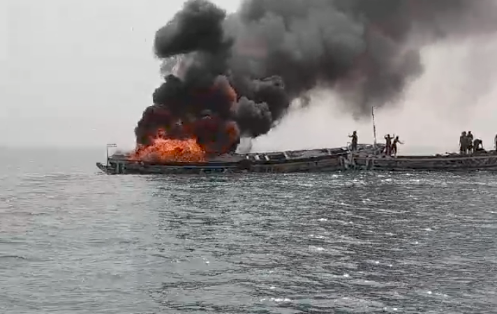 Accident maritime  à Saint Louis: La pirogue du frère du lutteur Boy Niang prend feu en pleine mer…