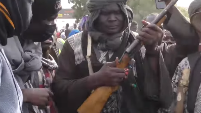 Touba : Les baye Fall déclarent la guerre aux manifestants (Vidéo)