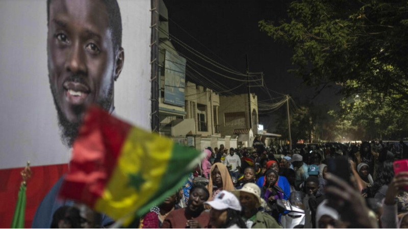 Présidentielle au Sénégal: dans l’attente de résultats officiels, le camp Diomaye Faye affiche sa confiance