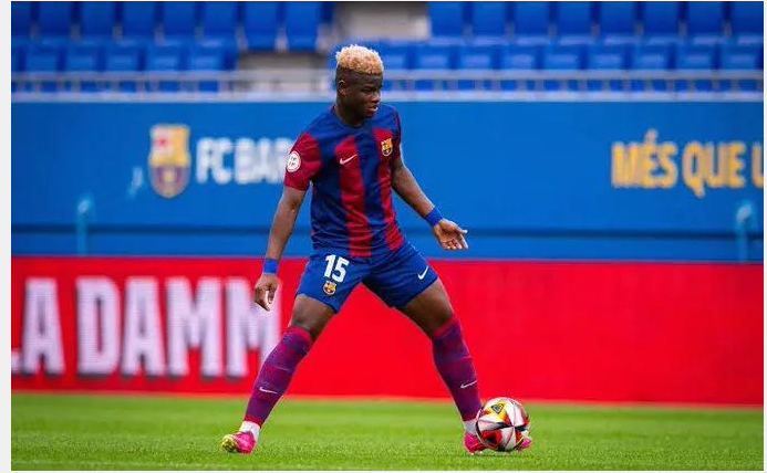 Mikayil Faye, espoir sénégalais, convoqué par Xavi au FC Barcelone