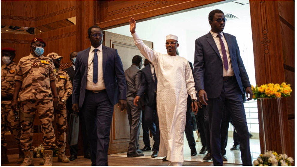 Reçu par Mahamat Idriss Déby, le représentant d’Emmanuel Macron réaffirme l’amitié France-Tchad