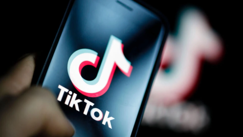 TikTok bientôt interdit aux États-Unis? Ce qu’il faut savoir du projet qui menace la plateforme chinoise