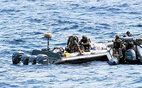 Golfe de Guinée: environ 900 kilos de cocaïne saisis par la Marine française