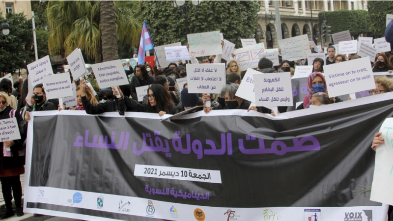 Tunisie: la forte cyberviolence dissuade les femmes de se lancer dans la politique et l’activisme