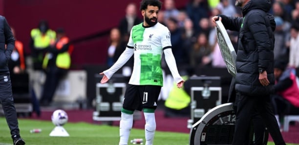 West Ham vs Liverpool : Les images de la dispute entre Mo Salah et Jurgen Klopp (vidéo)